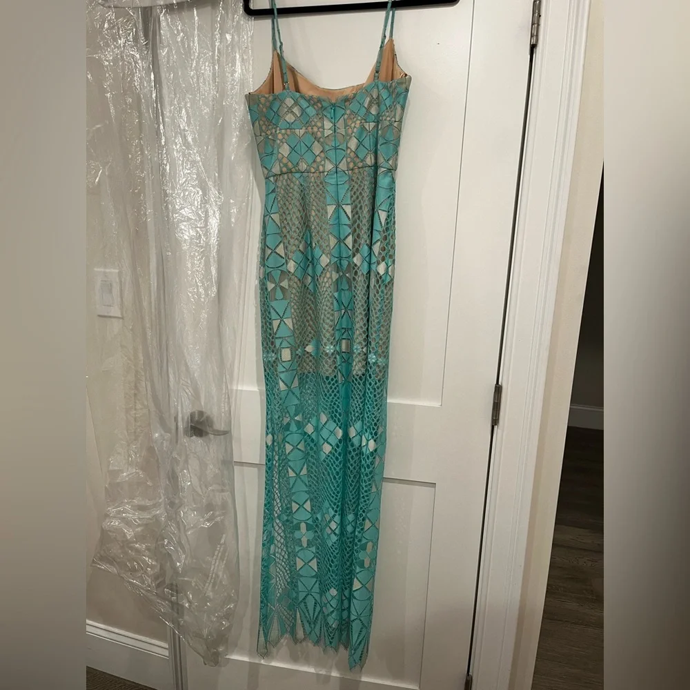 BCBGMAXAZRIA Evelina Lace Maxi Dress Aqua Blue Formal Wedding Guest Size 4